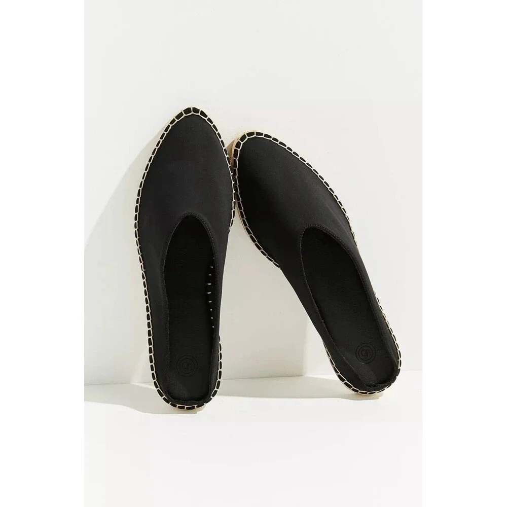 Urban Outfitters Neoprene Black Espadrille Slip-On Size 6